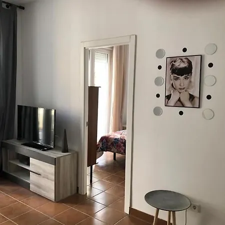 Bonito Apartamento En Calle San Carlos Madrid Exterior foto